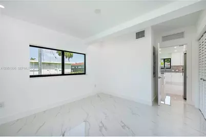 1621 S Treasure Dr, North Bay Village, FL 33141 - Photo 19