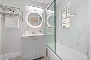 2420 Flamingo Dr, Miami Beach, FL 33140 - Photo 23