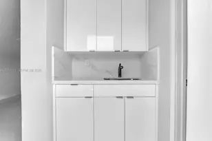 [Address not provided], Miami, FL 33165 - Photo 7