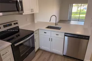 9937 Three Lakes Cir, Boca Raton, FL 33428 - Photo 27