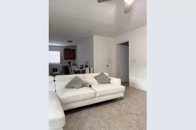 163 NW 40th St #3, Oakland Park, FL 33309 - Photo 5