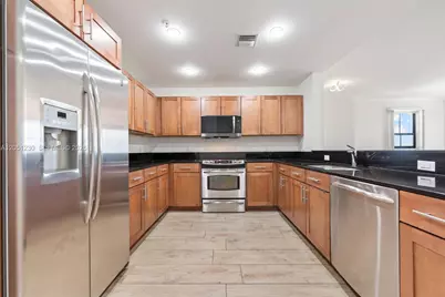 8390 SW 72nd Ave #702, Miami, FL 33143 - Photo 5