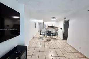 546 SW 1st St, Miami, FL 33130 - Photo 5