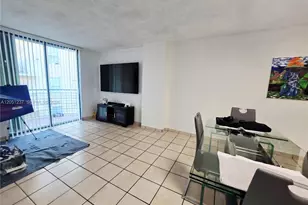 546 SW 1st St, Miami, FL 33130 - Photo 13
