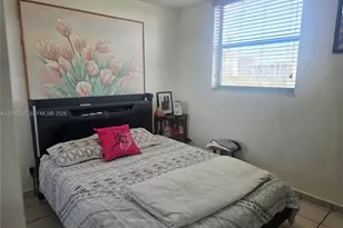 546 SW 1st St, Miami, FL 33130 - Photo 19