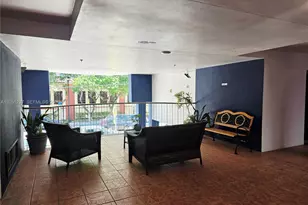 546 SW 1st St, Miami, FL 33130 - Photo 21