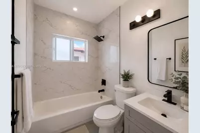 760-762 NW 52nd St #760-762, Miami, FL 33127 - Photo 7