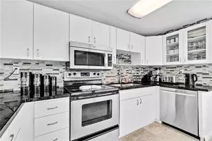 6661 Greene St, Hollywood, FL 33024 - Photo 7