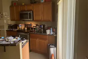 273 Springdale Cir, Palm Springs, FL 33461 - Photo 3