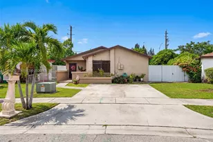 12422 SW 199th St, Miami, FL 33177 - Photo 1