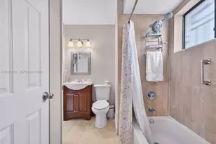 12422 SW 199th St, Miami, FL 33177 - Photo 21
