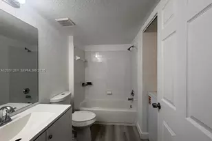 15410 SW 284th St, Homestead, FL 33033 - Photo 9
