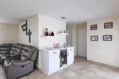2400 NW 103rd Ave #0, Pembroke Pines, FL 33026 - Photo 13