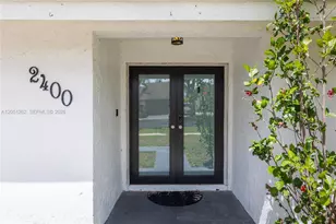 2400 NW 103rd Ave, Pembroke Pines, FL 33026 - Photo 5