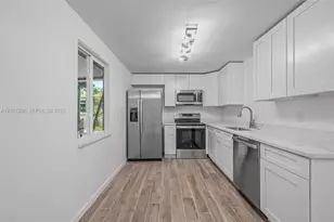 3185 SW Crumpacker St, Port Saint Lucie, FL 34953 - Photo 5