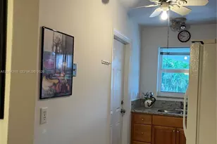 501 Blue Heron Dr, Hallandale Beach, FL 33009 - Photo 27