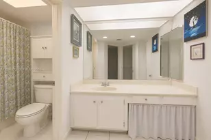 12950 SW 4th Ct, Pembroke Pines, FL 33027 - Photo 13