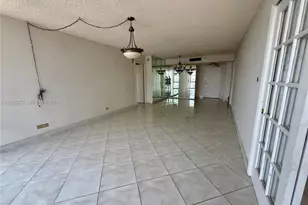301 174th St, Sunny Isles Beach, FL 33160 - Photo 11
