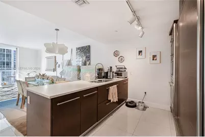 475 Brickell Ave #3111, Miami, FL 33131 - Photo 7