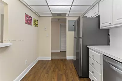 19390 Collins Ave #516, Sunny Isles Beach, FL 33160 - Photo 9