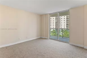 19390 Collins Ave, Sunny Isles Beach, FL 33160 - Photo 23