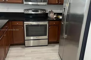 8760 NW 97th Ave, Doral, FL 33178 - Photo 5