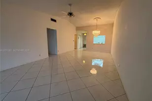 6453 W Pinehurst Cir W, Tamarac, FL 33321 - Photo 13