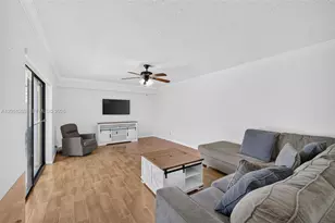 719 NW 98th Cir, Plantation, FL 33324 - Photo 5