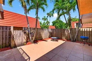 719 NW 98th Cir, Plantation, FL 33324 - Photo 35
