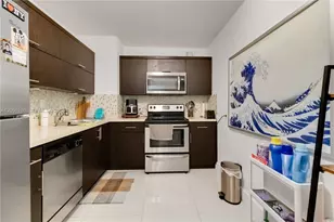 100 Bayview Dr, Sunny Isles Beach, FL 33160 - Photo 13