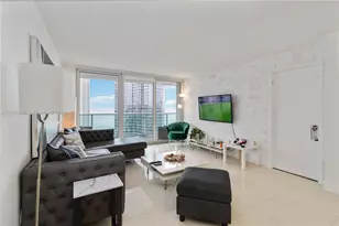 100 Bayview Dr, Sunny Isles Beach, FL 33160 - Photo 15