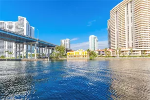 19390 Collins Ave, Sunny Isles Beach, FL 33160 - Photo 39