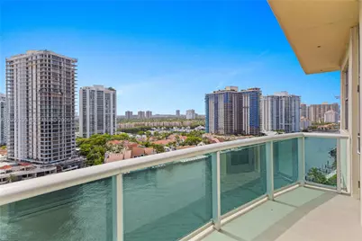 19390 Collins Ave #PH-17, Sunny Isles Beach, FL 33160 - Photo 27