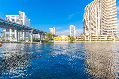 19390 Collins Ave #PH-17, Sunny Isles Beach, FL 33160 - Photo 35