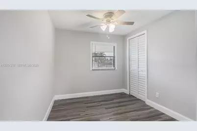 523 N 60th Way, Hollywood, FL 33024 - Photo 13