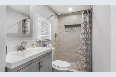 523 N 60th Way, Hollywood, FL 33024 - Photo 11