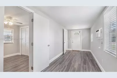 523 N 60th Way, Hollywood, FL 33024 - Photo 3