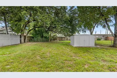 523 N 60th Way, Hollywood, FL 33024 - Photo 19