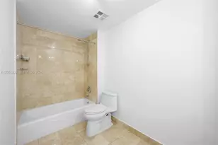 20201 E Country Club Dr, Aventura, FL 33180 - Photo 25