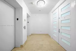 20201 E Country Club Dr, Aventura, FL 33180 - Photo 29