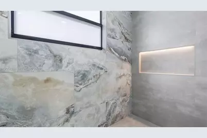 8900 NW 161st Ter, Miami Lakes, FL 33018 - Photo 33