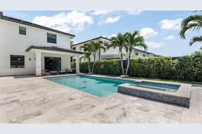 8900 NW 161st Ter, Miami Lakes, FL 33018 - Photo 47