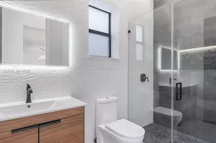 8900 NW 161st Terrace, Miami Lakes, FL 33018 - Photo 55