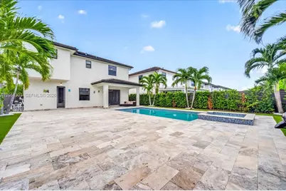 8900 NW 161st Ter, Miami Lakes, FL 33018 - Photo 55
