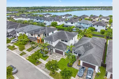 8900 NW 161st Ter, Miami Lakes, FL 33018 - Photo 71