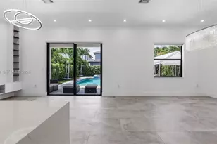 8900 NW 161st Terrace, Miami Lakes, FL 33018 - Photo 19