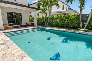 8900 NW 161st Terrace, Miami Lakes, FL 33018 - Photo 47