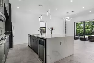 8900 NW 161st Terrace, Miami Lakes, FL 33018 - Photo 15