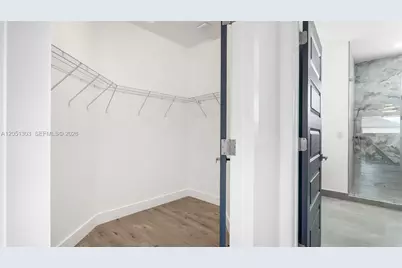 8900 NW 161st Ter, Miami Lakes, FL 33018 - Photo 35