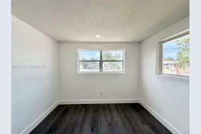 685 SE Park Dr, Hialeah, FL 33010 - Photo 27